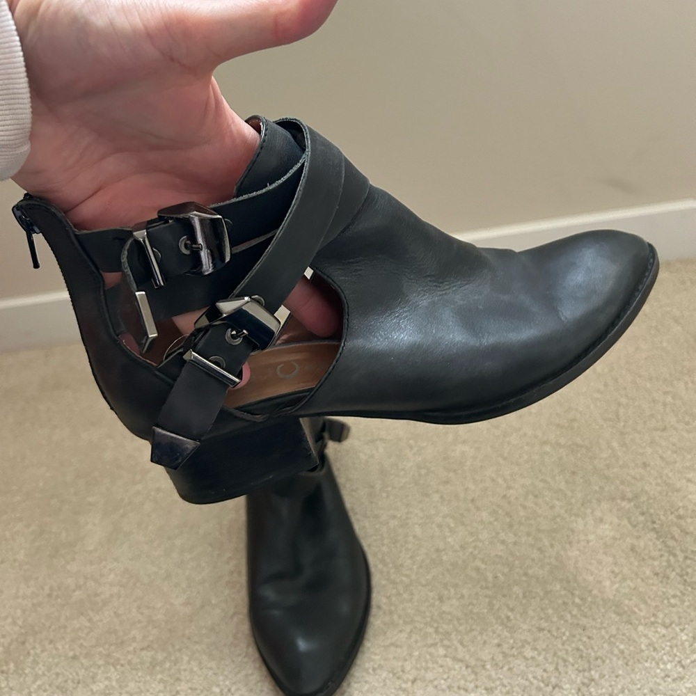 Jeffrey Campbell Everly Black Leather Cutout Ankle Booties Size 8.5 - Picture 2 of 8